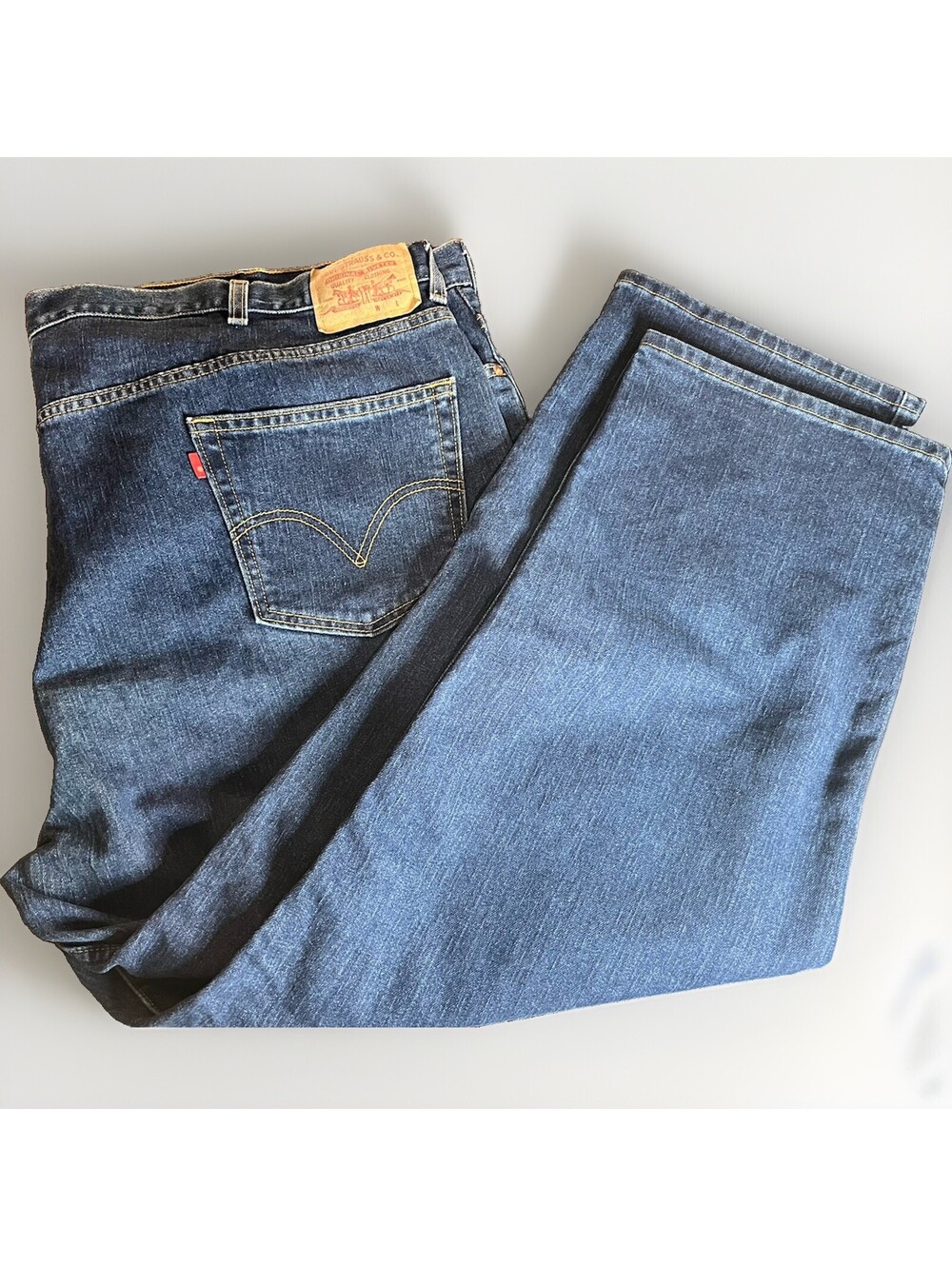 Vintage Levi's 550 Series Men's Relaxed Fit Mid Rise Straight Blue Denim Jeans
